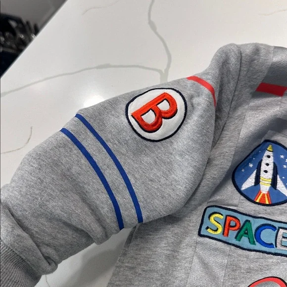Mini Boden gray space astronaut fleece lined hooded sweatshirt size 2-3 🚀🧑🏼🚀 - Picture 3 of 9